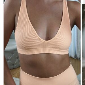 Ribbed cantalope clasp Bralette